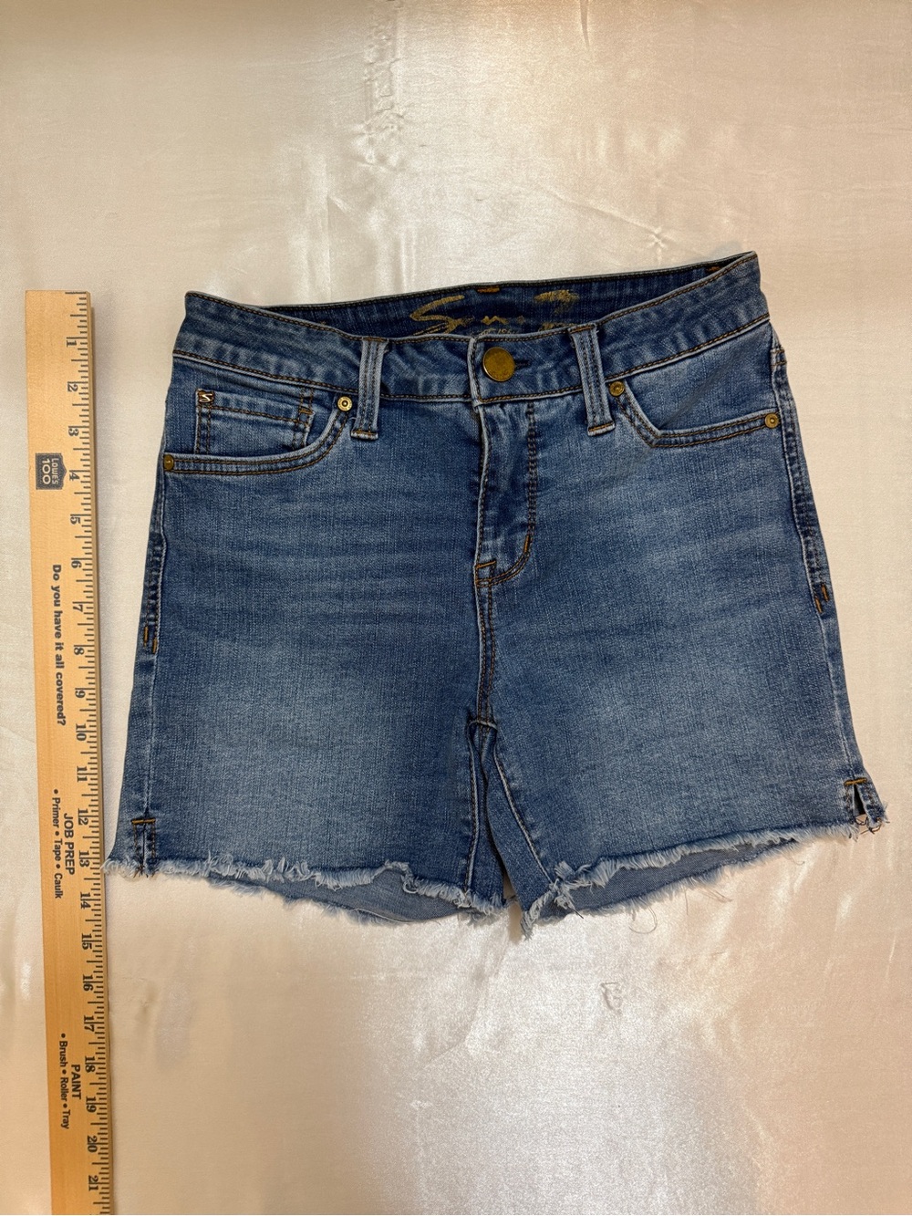 Seven 7 Jeans Weekend Short Distressed Raw Hems Size 4